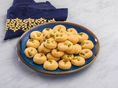 غريبة