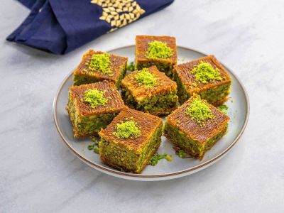 عثملية فستق ناعم